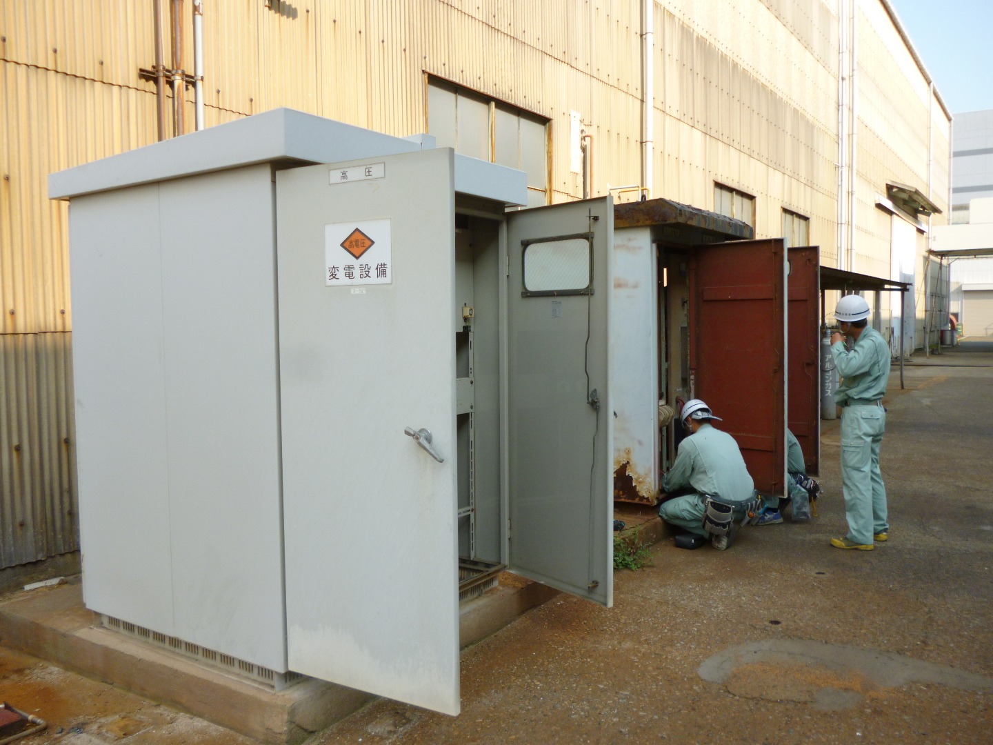 4. 自家用電気設備改修工事